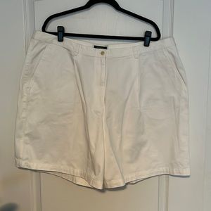 Lauren Women’s White Shorts Size 24